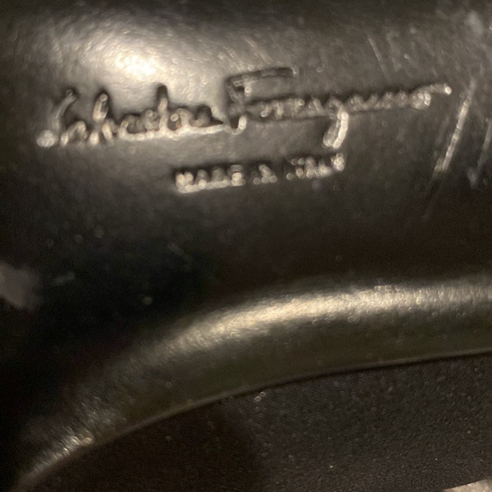SALVADORE FERRAGAMO BLACK HEELS - Picture 9 of 9